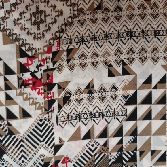 Women's Lightweight Shoulderless top with fun patchwork print - Picture 5 of 7